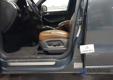 2010 Audi Q5 3.2 Premium from USA, damaged, VIN WA1LKAFP4AA113263